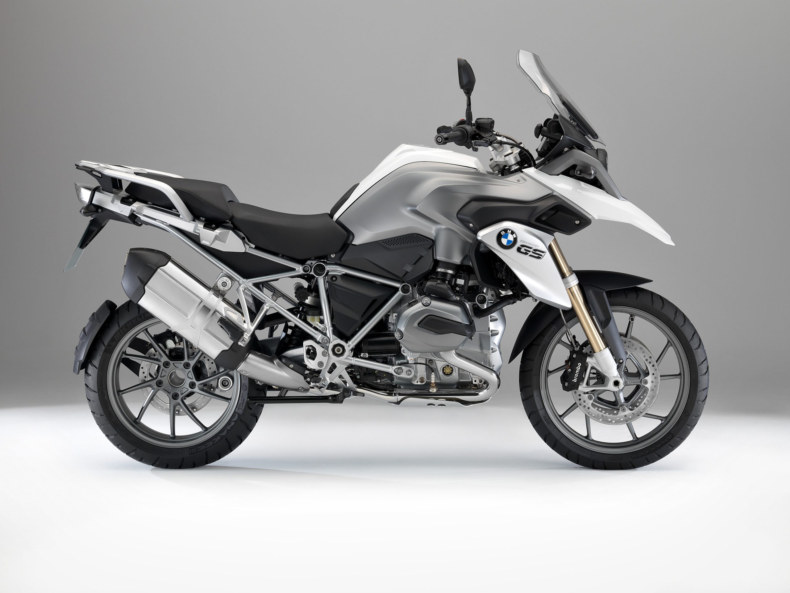 gs side view 2 BMW R1200GS